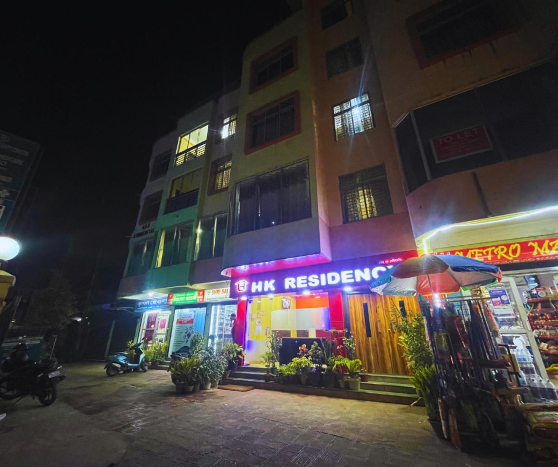 Отель H K Residency Near Kalakshetra Гувахати Экстерьер фото