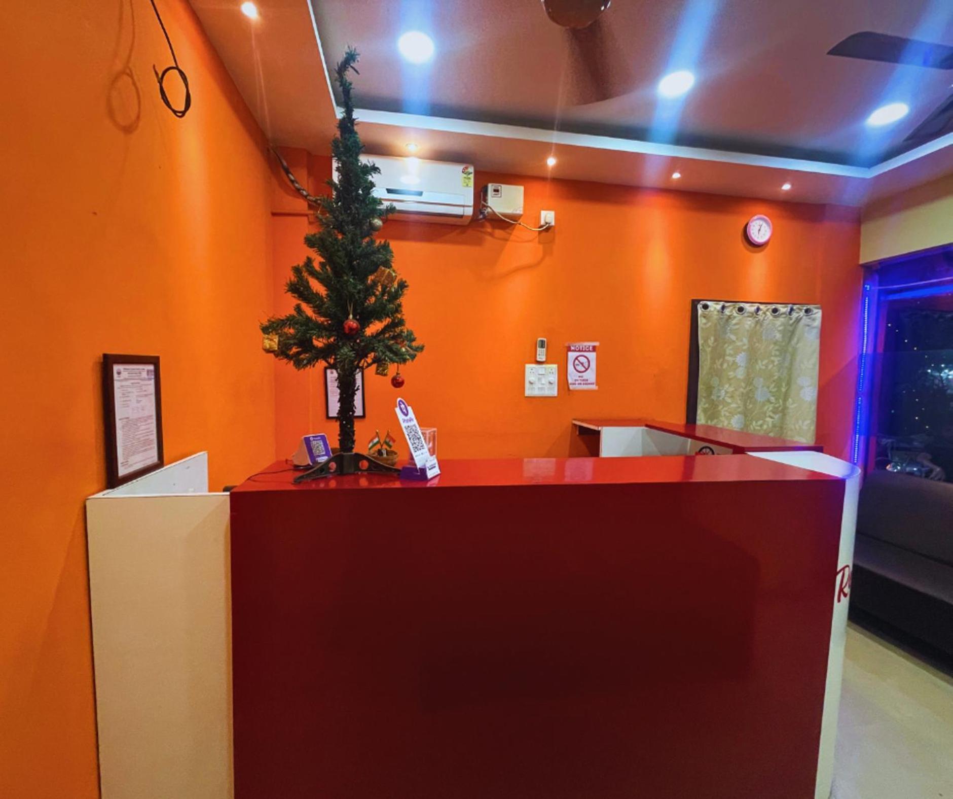Отель H K Residency Near Kalakshetra Гувахати Экстерьер фото